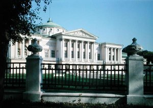 Šeremetěvův palác v Ostankinu, postavený v 70. letech 18. století od Russian School