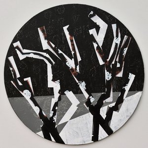 Twixt Heaven & Earth XI-B (akryl na kruhové desce) od Sara Hayward