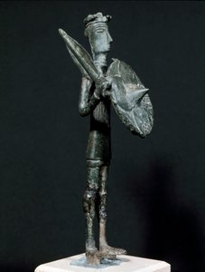 Nuragická kultura (nuraghi) Sardinská: bronzová socha válečníka Teti z pohoří Arcosu. 8.-7. století před naším letopočtem. Velikost 24 cm Cagliari, Národní archeologické muzeum, Sardinie, Itálie