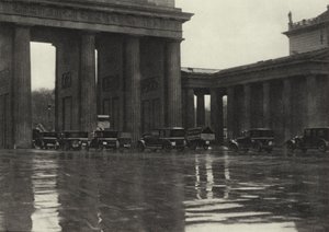 Berlín: Braniborská brána; Braniborská brána (černobílá fotografie)