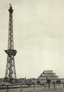 Berlín: rozhlasová věž a rozhlasový sál; Vysílací stanice (černobílá fotografie) od Sasha Stone