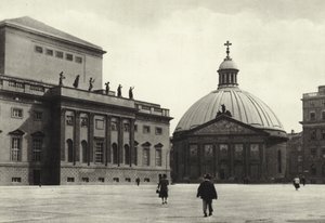 Berlín: Hedwigskirche; Kostel svaté Hedviky (č/b foto) od Sasha Stone