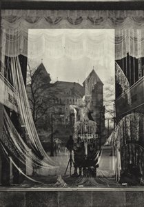 Berlín: Michelova výloha; Výloha (černobílá fotografie) od Sasha Stone