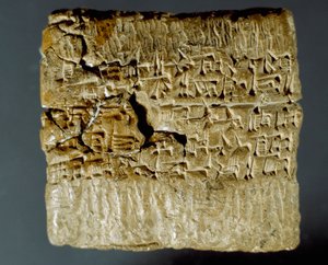 Asyrská civilizace: vyrytá krabice klínových znaků týkající se výroby dvou stříbrných dolů. Istanbul, Archeologické muzeum