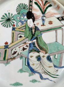 Čínské umění: dáma se povaluje na lavičce. Malba na porcelánu 18. století. Paříž, Guimetovo muzeum, Národní muzeum asijského umění od School Chinese