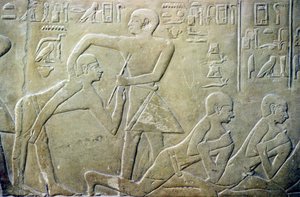 Starověký Egypt, Reliéf, Starší vesnice nuceni přiznat úředníkům chybné daňové přiznání, Merereukina hrobka, 6. dyn (foto) od School Egyptian