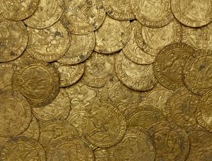 Kompletní tudorovský zlatý poklad, Asthall Hoard, z Asthall od School English