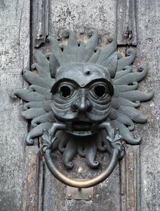 Klepadlo katedrály v Durhamu, kopie bronzového originálu z 12. století (foto) od School English