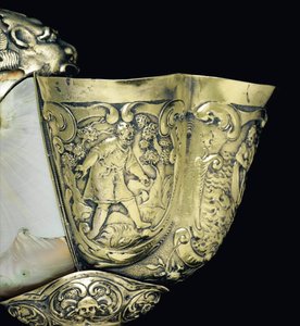 Zasazený pohár nautilus, Nagyszeben, polovina 17. století (mušle a stříbrně zlacené) (detail 3434804)