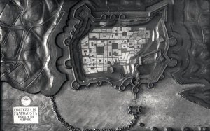 Reliéfní mapa pevnosti Famagosta na ostrově Kypr v 17. století (černobílé foto) od School Italian