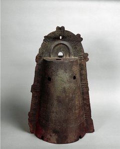 Bronzový zvon Yapoi, 300 př.nl-250 n.l od Japanese School