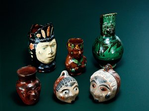 Portrétní džbány, konec 19. století až 30. léta 20. století (jednopálená, glazovaná a malovaná kamenina)