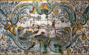 Psi lovící jelena - Detail dekorativního kachlového panelu z lovecké místnosti bývalého paláce Praia, Belem, Lisabon (Portugalsko) (Dva psi lovící jelena - dekorativní panel z lovecké místnosti bývalého paláce Praia, v Belem) - Musee natio