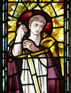 Mortehoe, St Mary, Heaton Butler & Bayne, Selwyn Image, Archanděl St Michael detail, kolem roku 1890 od Selwyn Image Selwyn Image