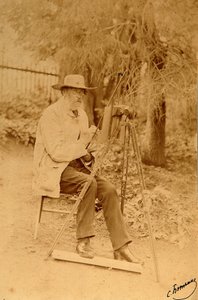 Portrét básníka Jakova Petroviče Polonského (Iakov Petrovič Polonskij) (1819-1898) u stojanu. Albuminová fotografie Sergeje Dmitrieviče Botkina (1869-1945) od Sergei Dmitrievich Botkin