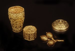 Ajuthajské předměty (zlato)
