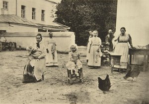 Výroba džemu na dvoře domu Lva Tolstého, Yasnaya Polyana, poblíž Tuly, Rusko, 1900 od Sophia Andreevna Tolstaya