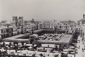 Cádiz: Plaza de Abastos (černobílá fotografie) od Spanish Photographer