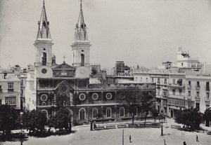 Cádiz: Constitution Square (černobílá fotografie)