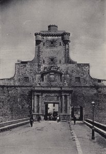 Cádiz: Puerta de Tierra (černobílá fotografie)