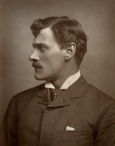 Frederick Leslie , britský herec, zpěvák, komik a dramatik, 1884