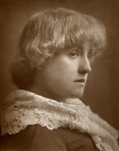 Mary Eastlake , britská herečka, 1883 od St James