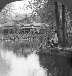 South Garden Palace ve Fort, Mandalay, Barma, 1908 od Stereo Travel Co