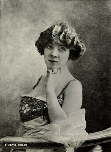 Portrét francouzské umělkyně Amelie Dieterle ( 1871 od Studio Felix