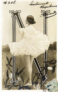 N: Cleopatre Diane de Merode, zvaná Cleo de Merode, tanečnice z Belle Epoque, vyškolená v Opera de Paris - Theater des Folies Bergere, Paříž - Abeceda na pohlednici