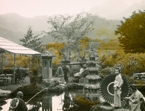 Rybářský den v zahradě Dainiči - Do v Nikko kolem roku 1900 - 1915 (fotografie) od Teijiro Takagi
