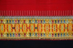 Tkanina se vzorem dvojitých háčků, Chom Thong, Chiang Mai, Thajsko (textil) od Thai School