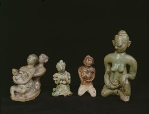 Figurky matky a dítěte (terakota) od Thai School