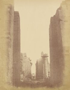 Karnak, pohled skrz místnost Hypostyle od Théodule Devéria