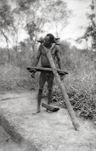Rule of Law Lunatic, Mongla do Terrakekka, Súdán, 1925 1927