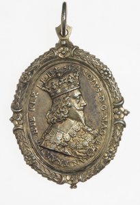 Odznak příznivců Karla I. a Henriety Marie, kolem roku 1649 (stříbrně zlacený) od Thomas Rawlins