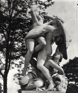 Saturn Abducting Cybele, alegorie Země, kolem 1675-80, vyfotografováno v Jardin des Tuileries v Paříži Adolphem Giraudonem (1849-1929) (mramor) (č/b foto) od Thomas Regnaudin