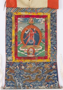 Dákini, malba 19. století, textilní bordury 19. a 18. století od Tibetan School