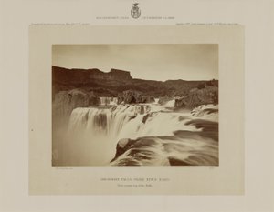 Shoshone Falls, Snake River, Idaho, pohled přes vrchol vodopádu