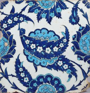 Dlaždice, Iznik, Turecko, 1540-50 (kamenná pasta s polychromovanou glazurou) od Turkish School