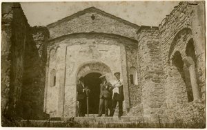 Opatství San Pietro al Monte, Civate, Lombardie, Itálie, fotografie Ugo Monneret de Villard, kolem roku 1910