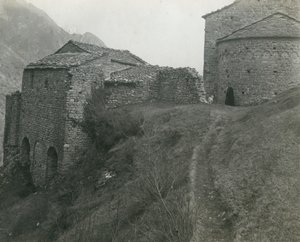 Opatství San Pietro al Monte, Civate, Lombardie, Itálie, fotografie Ugo Monneret de Villard, kolem roku 1910 od Ugo Monneret de Villard