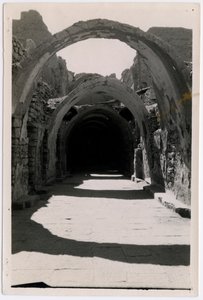 Galerie 94 na jih, klášter svatého Simeona, Asuán, Egypt, fotografie Ugo Monneret de Villard