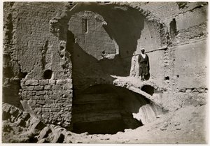 Velká klášterní věž (qasr), Asuán, Egypt, fotografie Ugo Monneret de Villard od Ugo Monneret de Villard