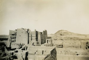 Klášter svatého Simeona při jeho obnově, Asuán, Egypt, fotografie Ugo Monneret de Villard