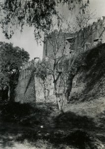 Vnější stěna kostela Panny Marie Sionské, Axum, Etiopie, fotografie Ugo Monneret de Villard od Ugo Monneret de Villard