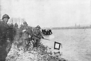 2. marocká divize koupe své vlajky v Rýnu, Huningue, Alsasko, Francie, 21. listopadu 1918 od Unbekannt