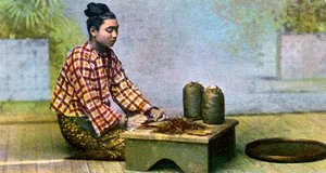 Barmská žena vyrábějící doutníky, 1900 od Unbekannt