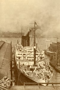 Slavný francouzský parník, Paříž 34 569 tun, c1930. od Unbekannt