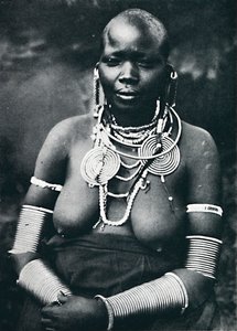 Masajská matrona, 1912 od Unbekannt
