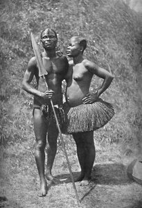Mulolo Kongo válečník a jeho manželka z centrálních oblastí Konga, 1902 od Unbekannt